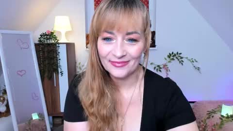 Snapshot of naughtymilane chatting on October 3, 2025, 7:33 pm Milana - on air every day except Wednesday from 9 pm to 4 am European time online show from October 3, 2025, 7:33 pm