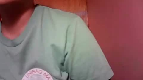 Snapshot of naughtymom_33 chatting on October 3, 2025, 10:18 pm naughtymom_33 online show from October 3, 2025, 10:18 pm