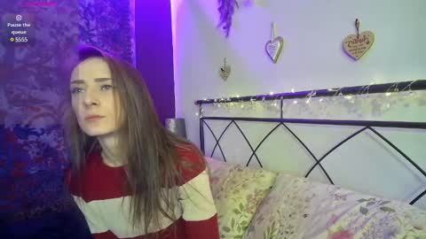 naughtynymph01 online show from December 24, 2024, 10:17 pm