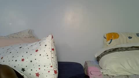 Snapshot of naughtyrider_ chatting on November 25, 2025, 6:52 pm Naughtyrider online show from November 25, 2025, 6:52 pm