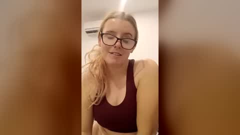 Snapshot of naughtyt333n chatting on July 8, 2026, 11:04 am Naughty Jess online show from July 8, 2026, 11:04 am