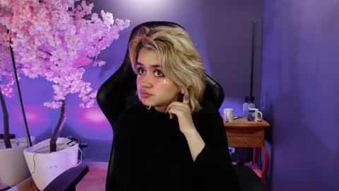 Snapshot of navier__ chatting on November 5, 2025, 2:50 pm Navier online show from November 5, 2025, 2:50 pm