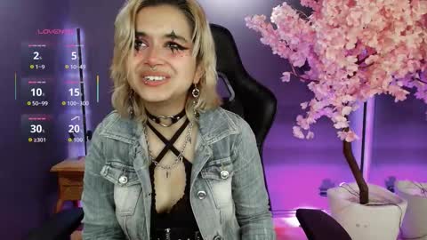 Snapshot of navier__ chatting on November 7, 2025, 8:31 pm Navier online show from November 7, 2025, 8:31 pm