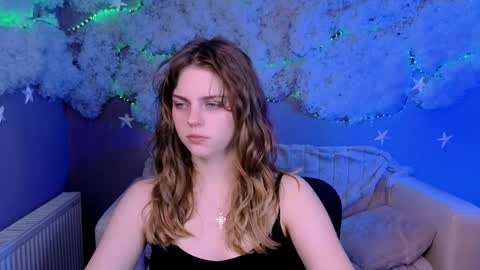 Naya online show from April 9, 2026, 7:19 pm