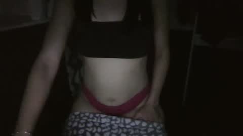 Snapshot of nayly33 chatting on January 9, 2026, 4:48 am nayly33 online show from January 9, 2026, 4:48 am