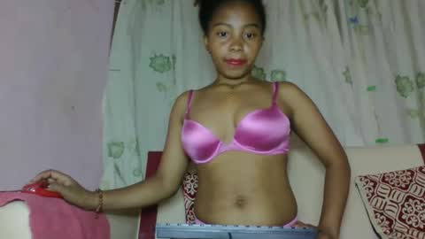 Snapshot of nayrah12 chatting on November 22, 2025, 7:24 pm nayrah12 online show from November 22, 2025, 7:24 pm