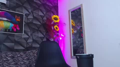 Snapshot of nazper_ chatting on February 22, 2025, 3:14 pm Nazper online show from February 22, 2025, 3:14 pm