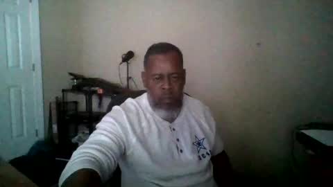 Snapshot of ncmale2021 chatting on October 5, 2025, 10:07 pm Terry online show from October 5, 2025, 10:07 pm