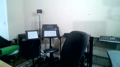 Snapshot of ncmale2021 chatting on October 19, 2025, 7:58 pm Terry online show from October 19, 2025, 7:58 pm