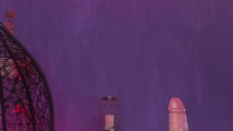 Snapshot of ne_fertari chatting on December 4, 2024, 2:37 pm Nefertari online show from December 4, 2024, 2:37 pm