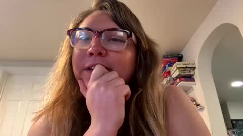 Snapshot of nealiana96 chatting on February 12, 2026, 3:51 pm Nealiana online show from February 12, 2026, 3:51 pm