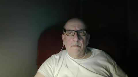 Tom online show from April 15, 2026, 1:23 am