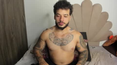 Snapshot of neeii chatting on February 10, 2026, 11:42 pm Nei turn green online show from February 10, 2026, 11:42 pm