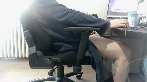 neeko online show from April 9, 2026, 4:45 pm