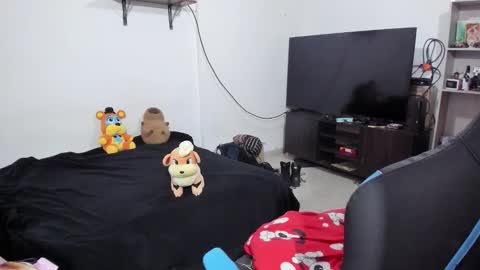 Geek Nicole    im Neeko UwU online show from January 19, 2026, 4:11 pm