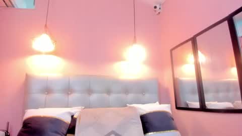 neferet_opal online show from July 19, 2026, 1:31 am