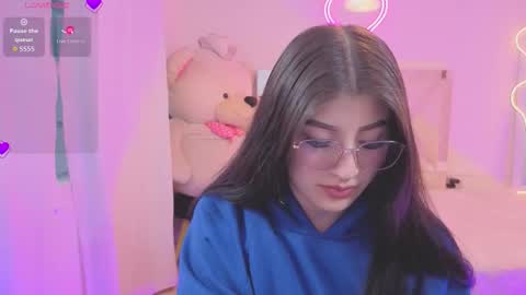 NEFTIS  online show from February 22, 2026, 11:42 am