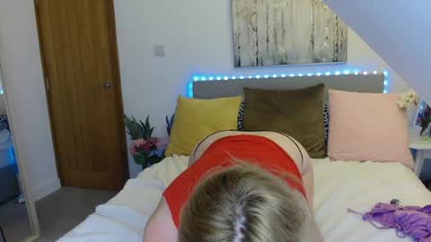 Snapshot of neighbournicole chatting on July 5, 2026, 12:28 am Birthday online show from July 5, 2026, 12:28 am