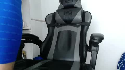 neitan___ online show from April 15, 2026, 5:36 am