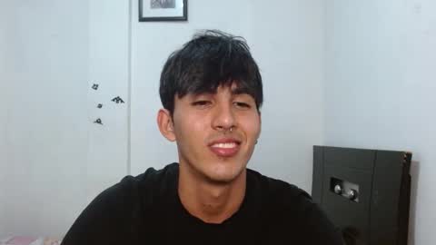 Snapshot of neithanzyn chatting on December 20, 2024, 8:34 pm Neithanzyn online show from December 20, 2024, 8:34 pm