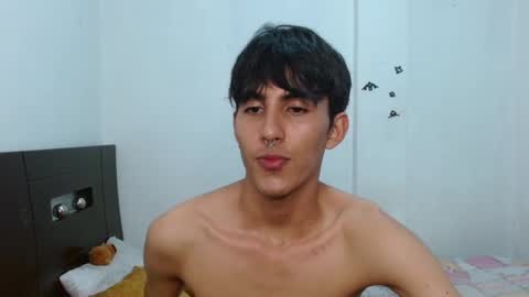 Snapshot of neithanzyn chatting on December 23, 2024, 1:40 am Neithanzyn online show from December 23, 2024, 1:40 am