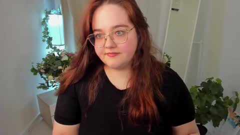 Snapshot of neko_moor chatting on September 17, 2025, 8:43 pm neko_moor online show from September 17, 2025, 8:43 pm