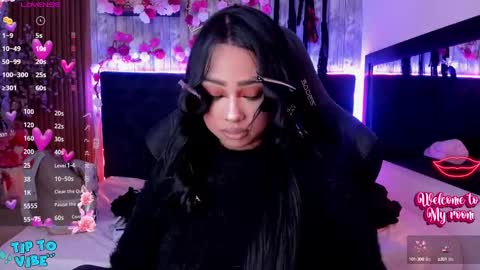 Miah online show from September 25, 2025, 11:47 am