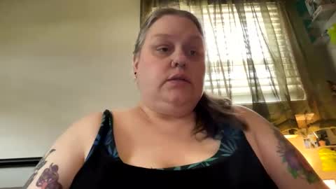 Snapshot of nellatlas chatting on June 9, 2026, 3:23 pm Nellie Atlas online show from June 9, 2026, 3:23 pm