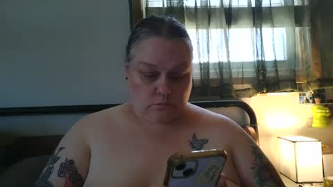 Snapshot of nellatlas chatting on July 8, 2026, 4:11 pm Nellie Atlas online show from July 8, 2026, 4:11 pm