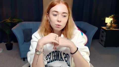 Nelli online show from November 16, 2025, 8:36 pm