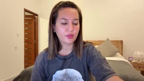 Snapshot of nellyfischer chatting on September 16, 2025, 10:16 am Nelly online show from September 16, 2025, 10:16 am