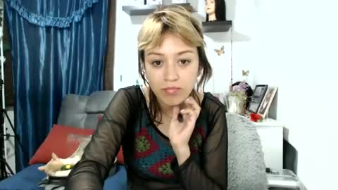 Snapshot of nena_lov chatting on January 4, 2025, 12:05 am Star online show from January 4, 2025, 12:05 am