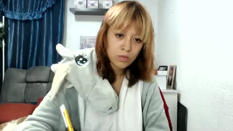 Snapshot of nena_lov chatting on February 6, 2025, 1:05 am Star online show from February 6, 2025, 1:05 am