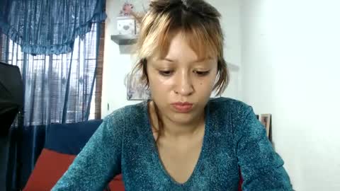 Snapshot of nena_lov chatting on February 6, 2025, 9:49 pm Star online show from February 6, 2025, 9:49 pm