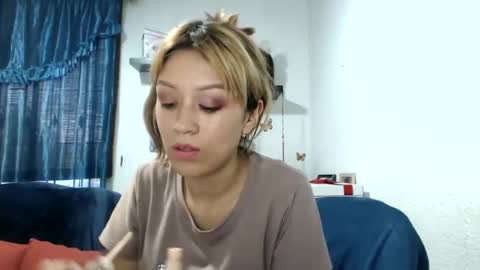 Snapshot of nena_lov chatting on February 14, 2025, 10:04 pm Star online show from February 14, 2025, 10:04 pm