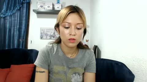 Snapshot of nena_lov chatting on February 23, 2025, 10:42 pm Star online show from February 23, 2025, 10:42 pm