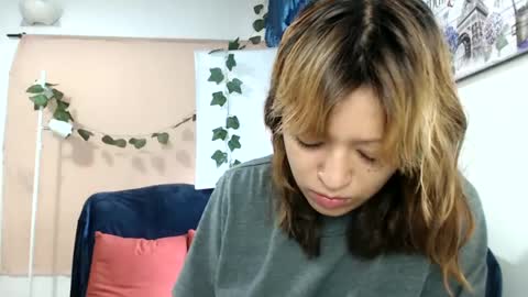 Snapshot of nena_lov chatting on March 12, 2025, 4:24 pm Star online show from March 12, 2025, 4:24 pm