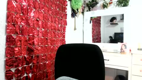 Snapshot of nena_lov chatting on January 7, 2026, 10:01 pm Star online show from January 7, 2026, 10:01 pm