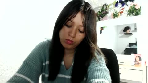 Snapshot of nena_lov chatting on January 12, 2026, 9:53 pm Star online show from January 12, 2026, 9:53 pm