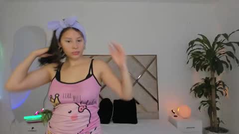 nenaarisk online show from February 6, 2026, 1:47 pm