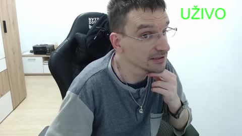 Snapshot of nenadtv14 chatting on January 18, 2025, 11:11 pm Nenadtv online show from January 18, 2025, 11:11 pm