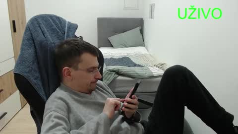 Snapshot of nenadtv14 chatting on January 19, 2025, 9:34 pm Nenadtv online show from January 19, 2025, 9:34 pm