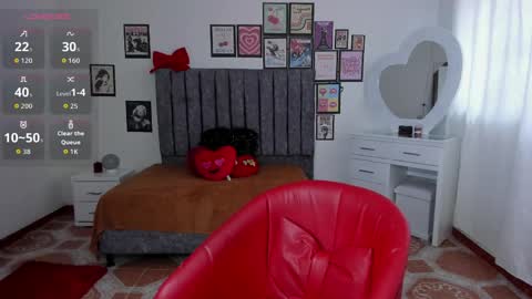nenitaa_ online show from May 29, 2026, 11:52 am