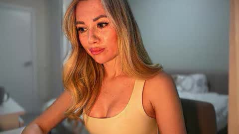 NensySafrons online show from April 12, 2026, 5:07 pm