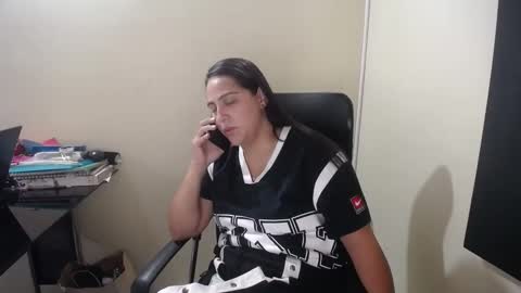 Snapshot of neny445 chatting on December 2, 2024, 5:15 pm kelly lopez online show from December 2, 2024, 5:15 pm