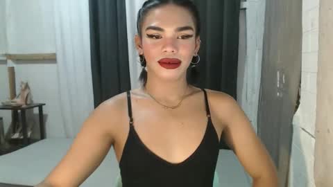 Snapshot of neomi_hardcock chatting on October 13, 2025, 5:40 am neomi online show from October 13, 2025, 5:40 am