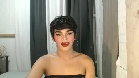 Snapshot of neomi_hardcock chatting on October 29, 2025, 6:59 am neomi online show from October 29, 2025, 6:59 am