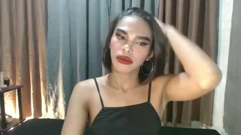 neomi online show from February 8, 2026, 6:00 pm