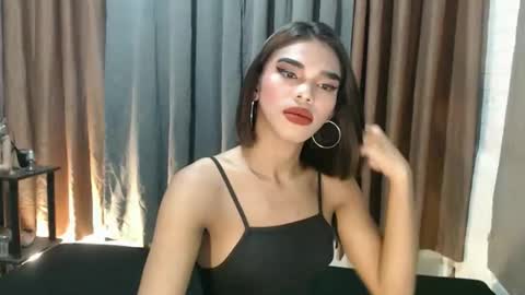 neomi online show from February 10, 2026, 7:07 pm