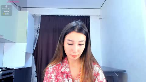 Sakura online show from April 6, 2026, 3:48 am